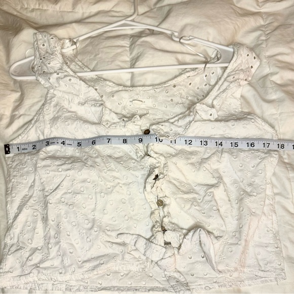 LACEY WHITE CROPPED TANK TOP - Picture 5 of 6